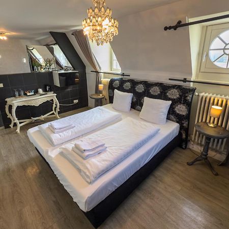 Kasteel Pietersheim Maastricht - Lanaken Hotel Екстериор снимка