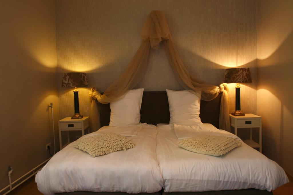 Kasteel Pietersheim Maastricht - Lanaken Hotel Стая снимка
