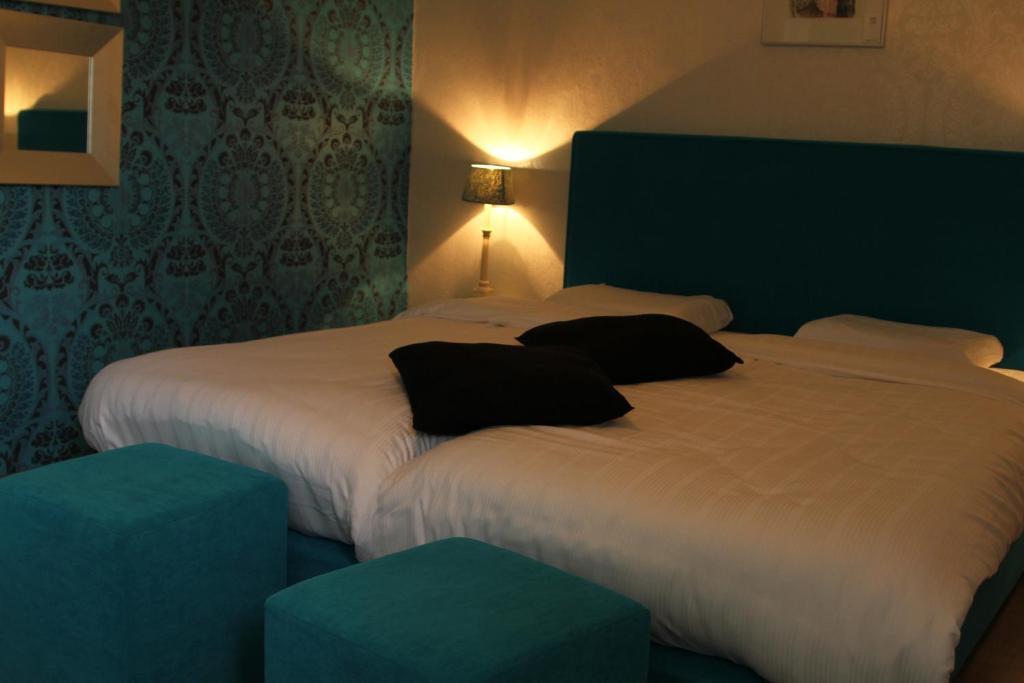 Kasteel Pietersheim Maastricht - Lanaken Hotel Стая снимка