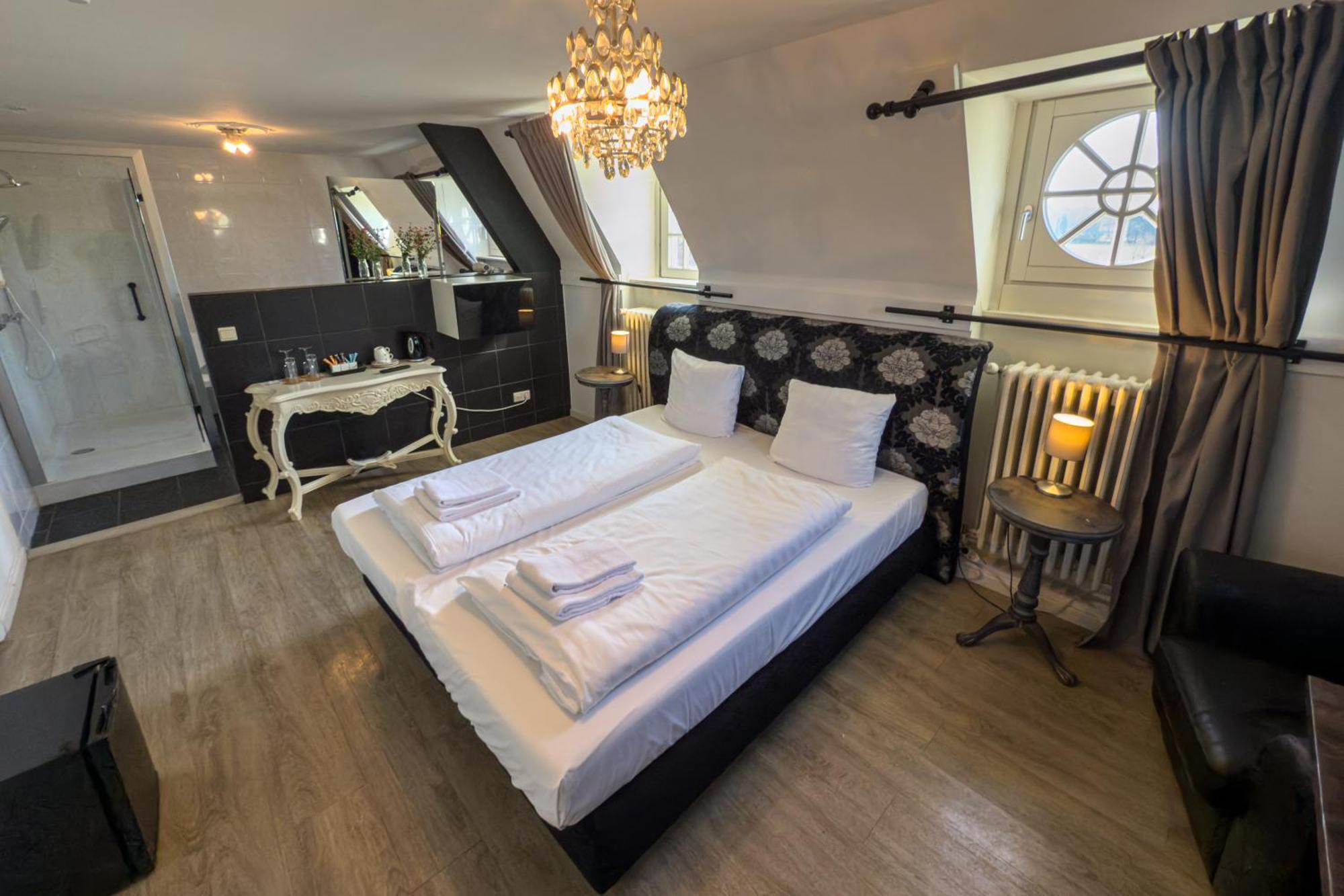 Kasteel Pietersheim Maastricht - Lanaken Hotel Екстериор снимка