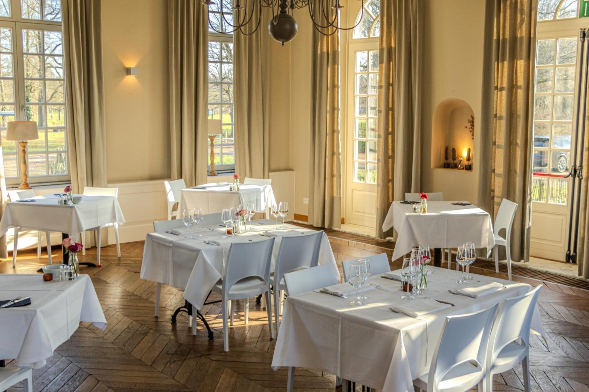 Kasteel Pietersheim Maastricht - Lanaken Hotel Екстериор снимка