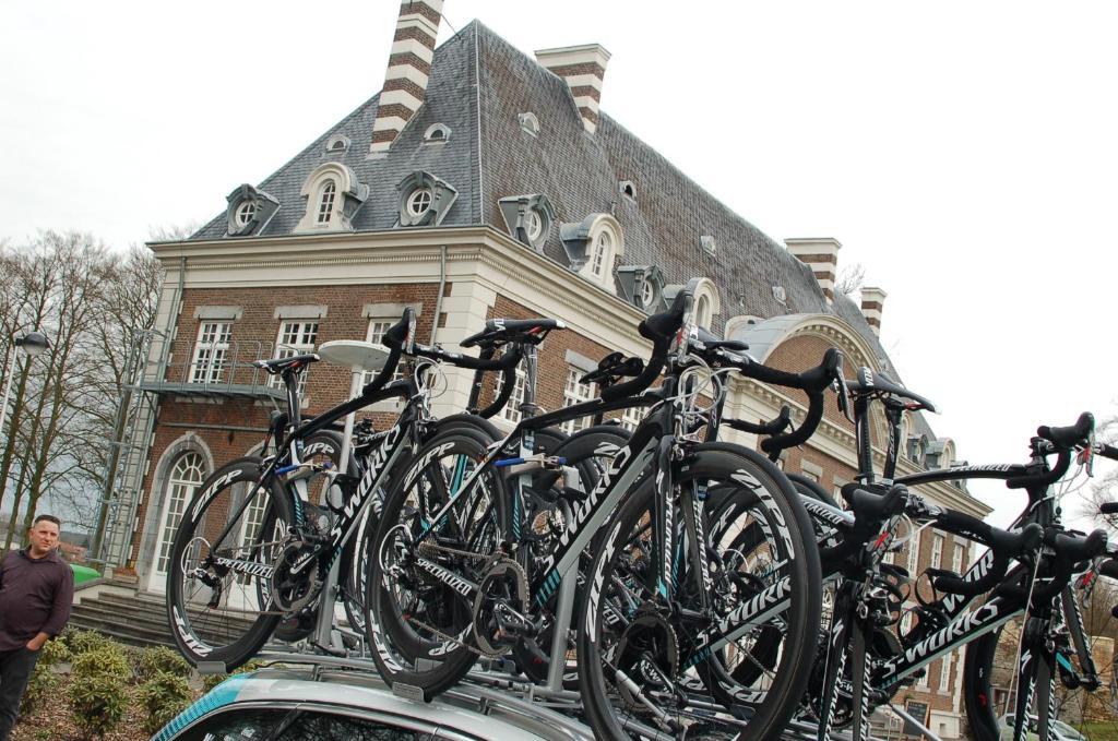 Kasteel Pietersheim Maastricht - Lanaken Hotel Екстериор снимка